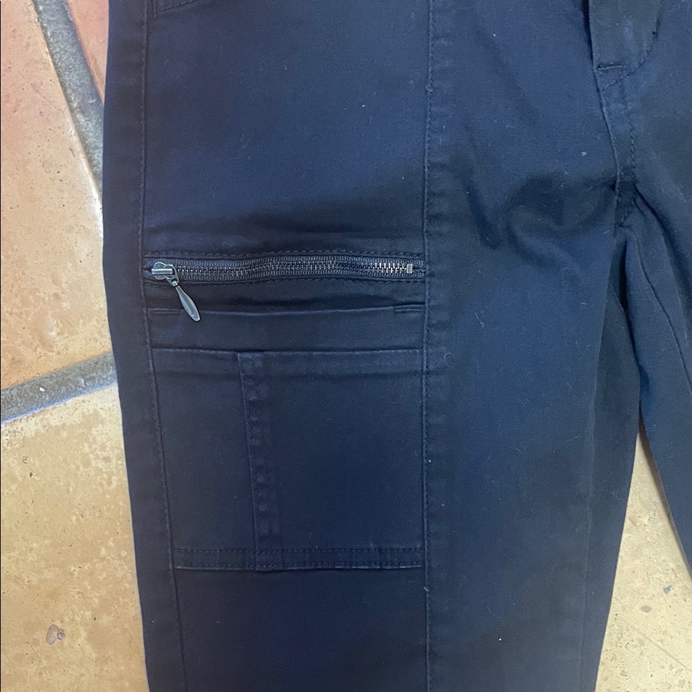 Junior’s Unionbay Skinny Utility Pant - Picture 4 of 12